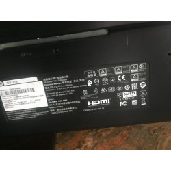 HP 27w Ecran PC Full HD 27″ Noir (IPS. VGA/HDMI. 1920 x 1080. 16:9. 60 Hz. 5 Ms)