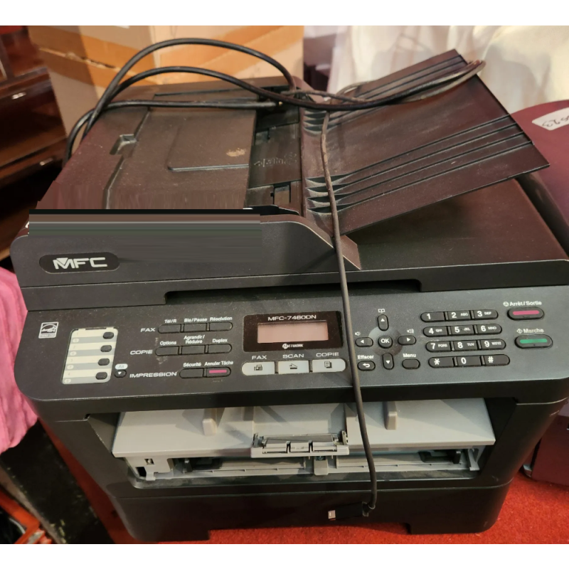 COMBINE BROTHER MFC-7460 DN, MANQUE 1 CACHE PLASTIQUE EN FACADE