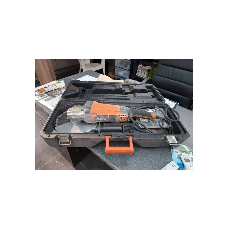 Meuleuse filaire AEG, diamètre- 230 Dans son coffret